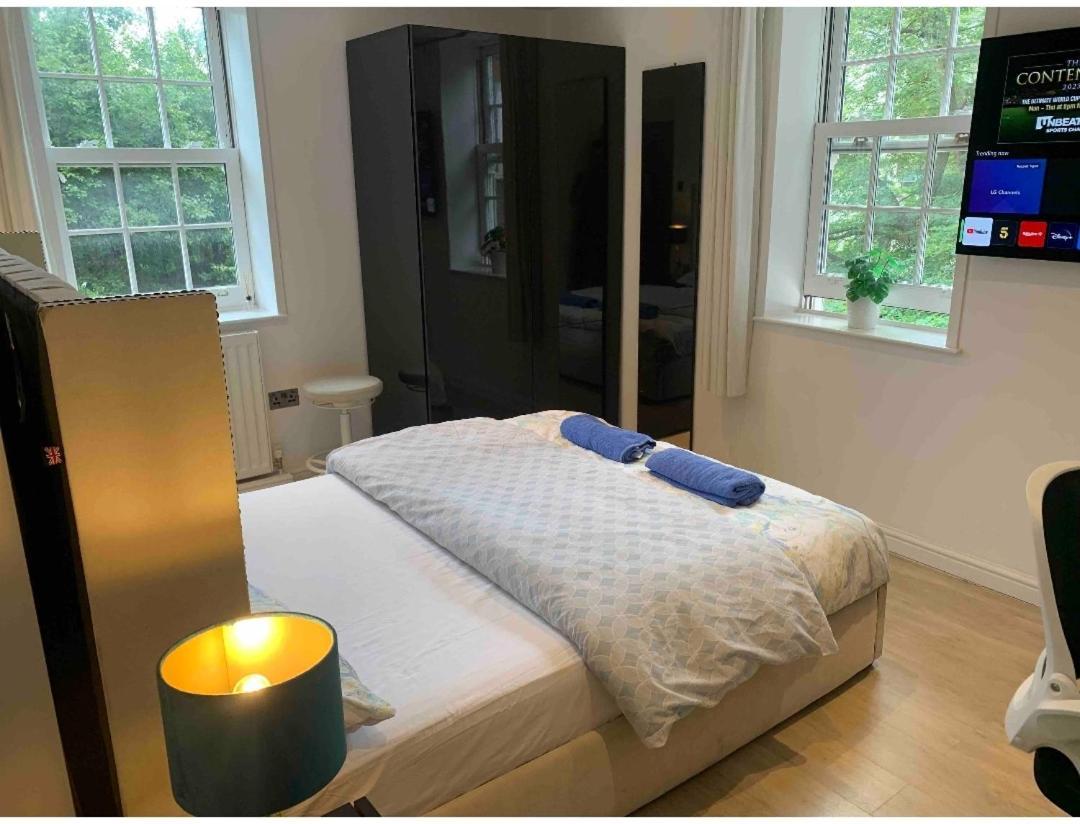 Property-ensuite, Double And Budget Homestay *