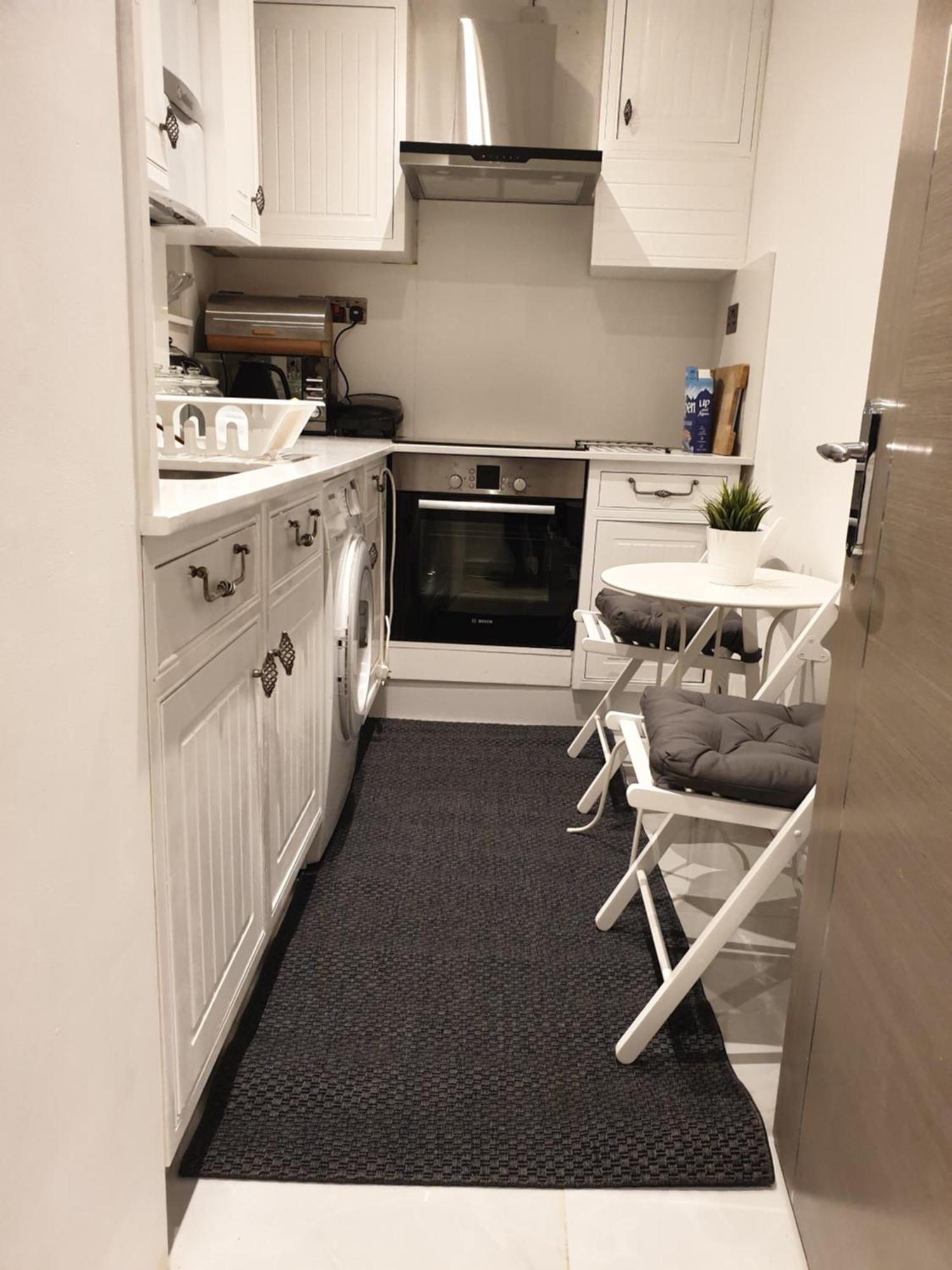 Homestay Property-ensuite, Double And Budget London
