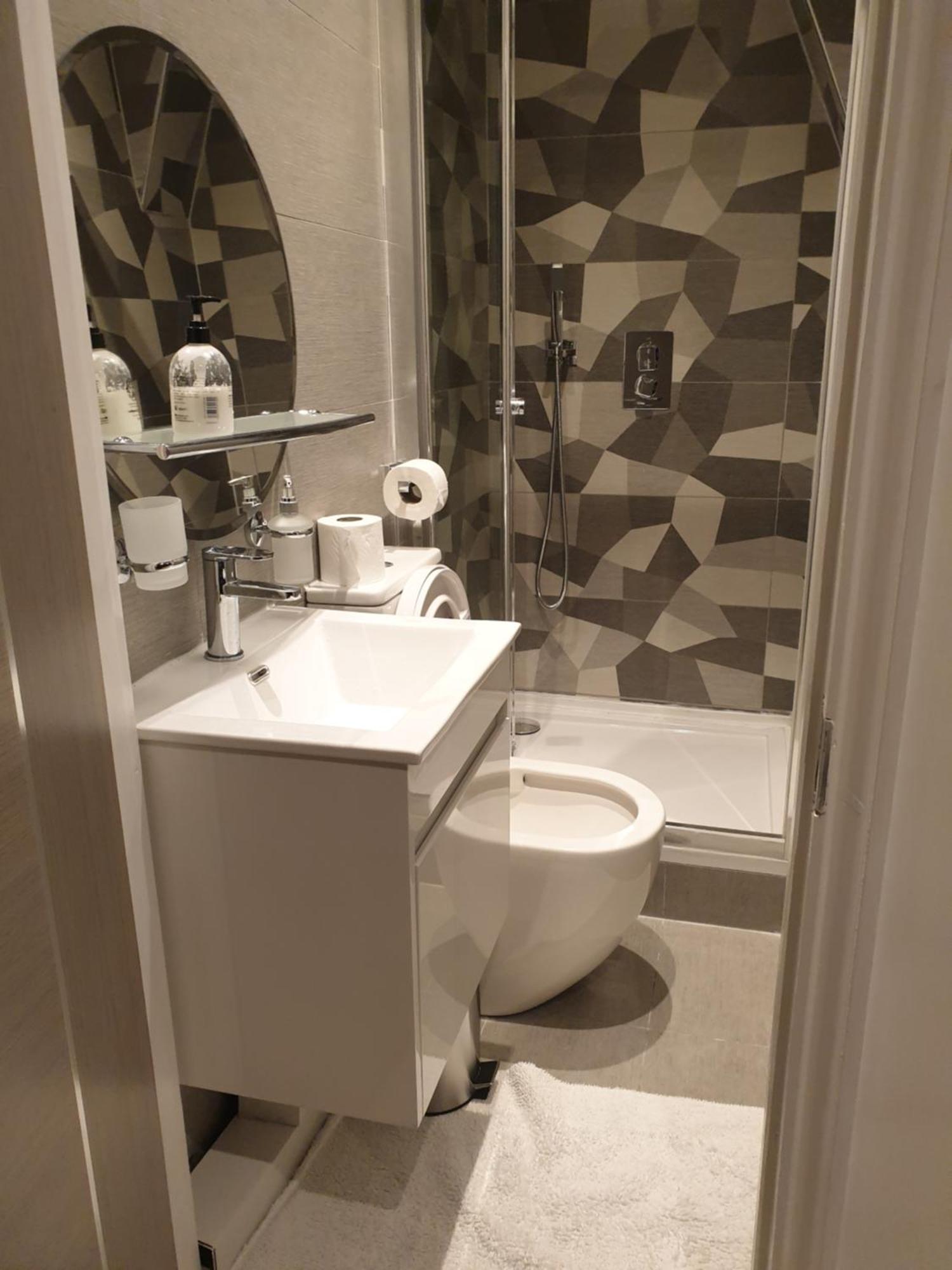 Homestay Property-ensuite, Double And Budget *